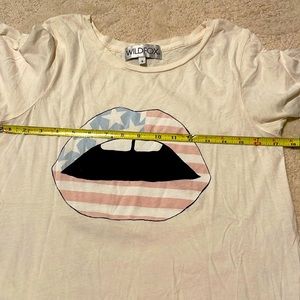 Wildfox graphic T-shirt size S EUC